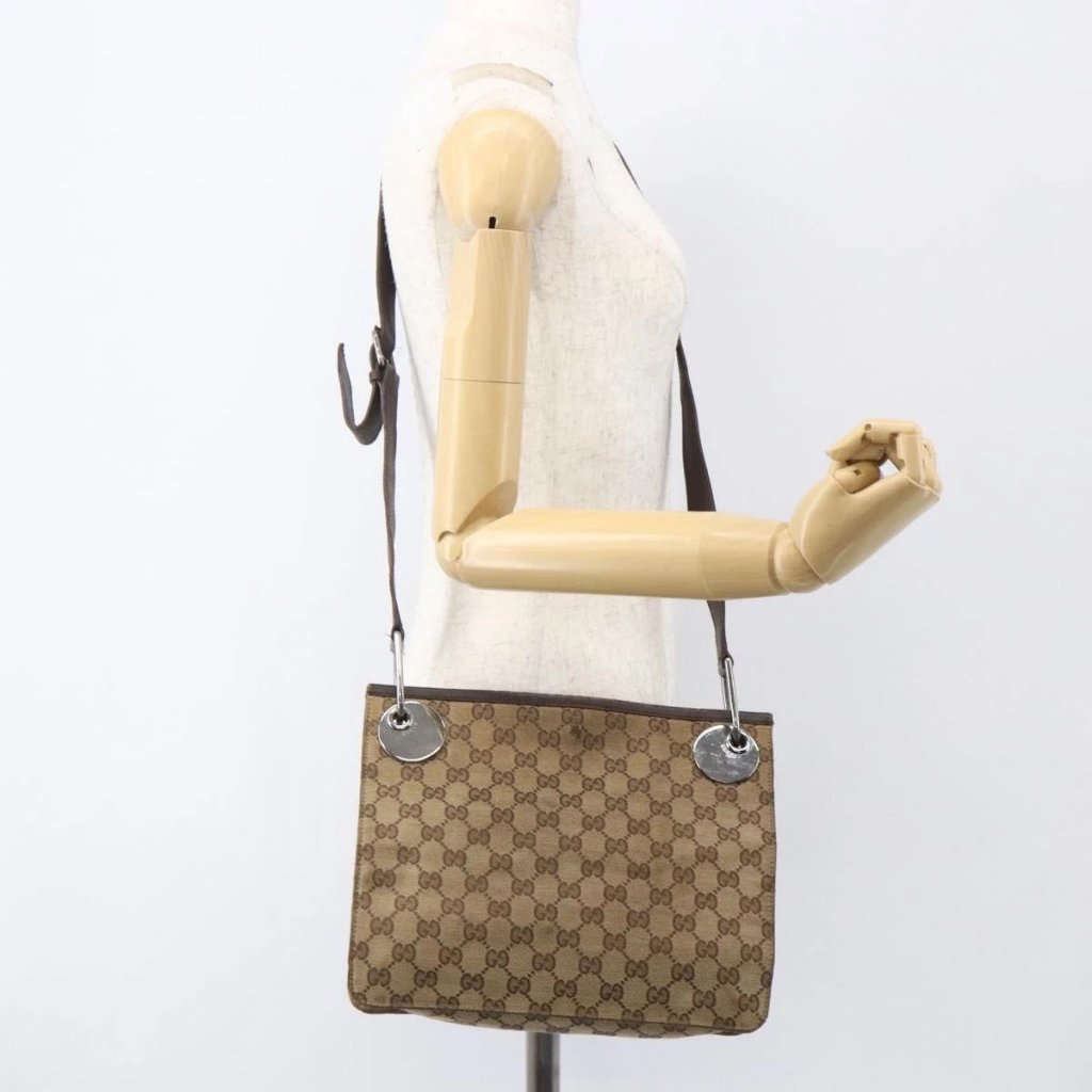 Gucci Gg Canvas Shoulder Bag Beige Silver 120841 Auth 151597
